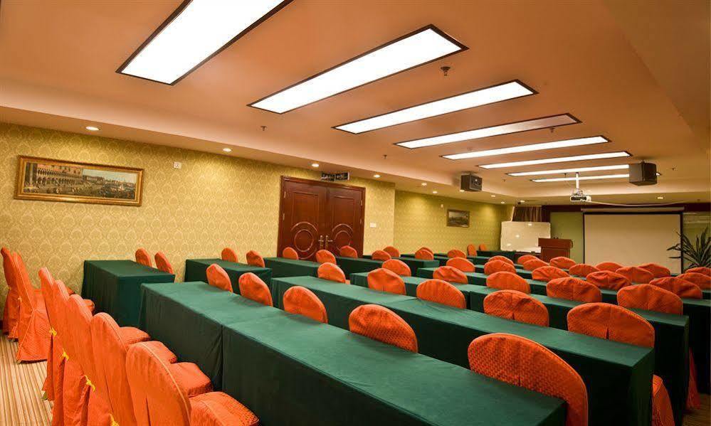 โรงแรมไตคางเวียนนาอินเตอร์เนชั่นแนล Taicang ภายนอก รูปภาพ
